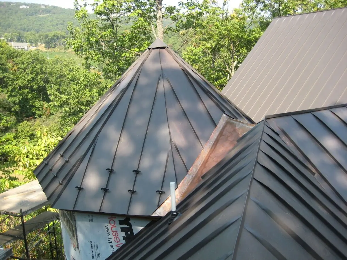 Professional Gutter Cleaning by Craftsman Roofing in Hidden Palms